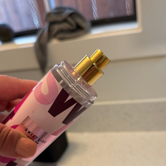 Ariana Grande Sweet Like Candy Body Mist/perfume - Picture 6 of 7